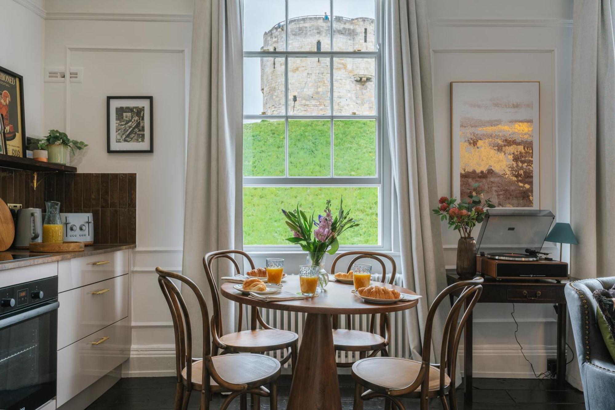 Tower View Apartamento York Exterior foto
